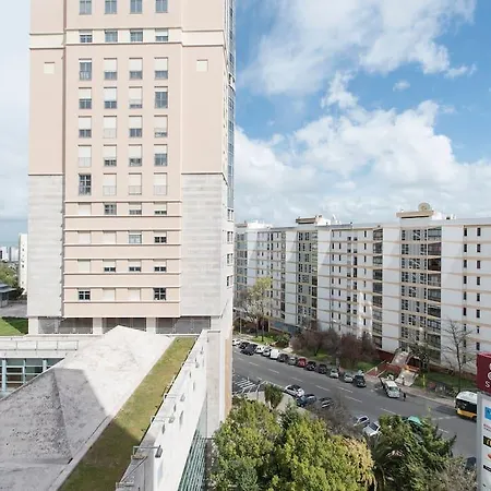 Airport House * Lissabon